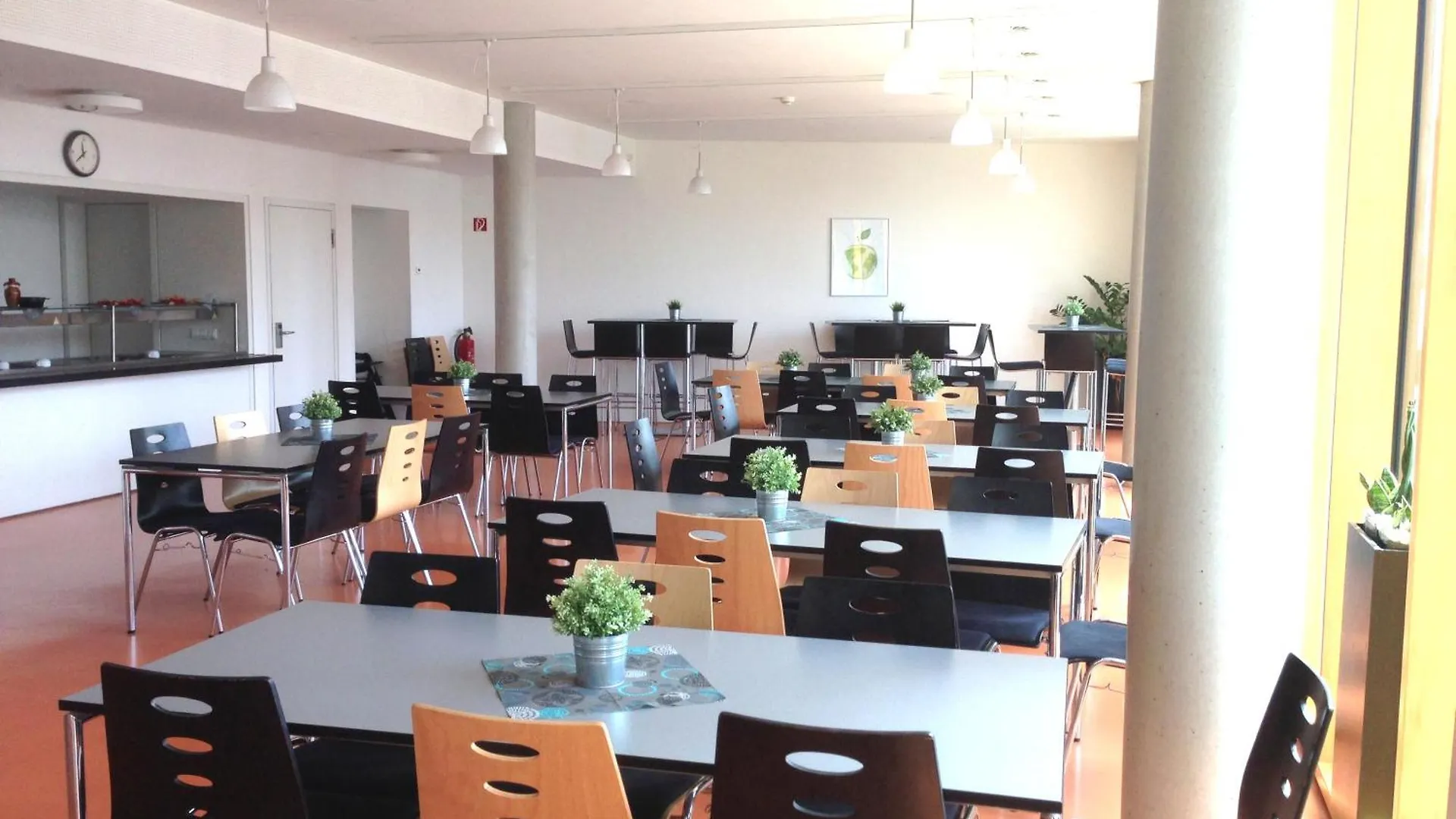 Hostel Jugendherberge Stuttgart Neckarpark Germany