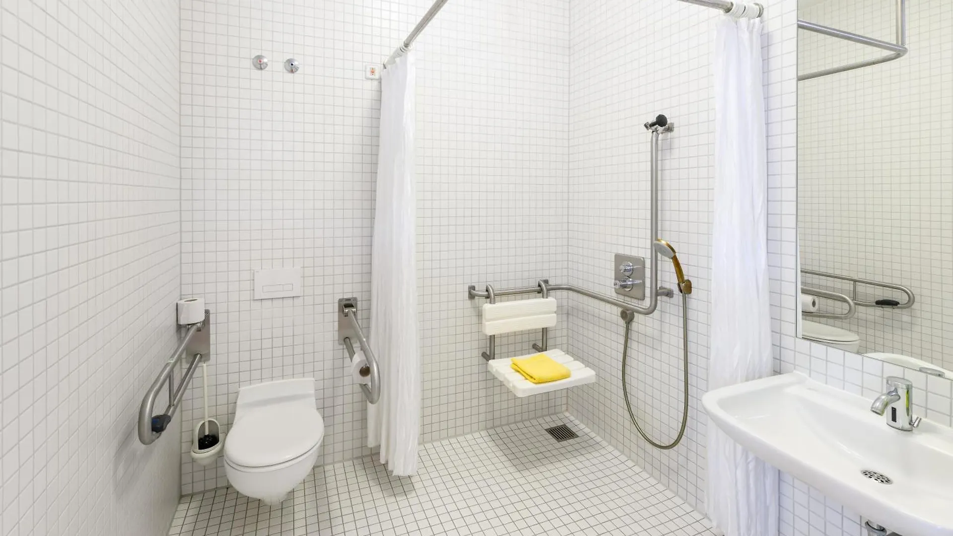 Hostel Jugendherberge Stuttgart Neckarpark Germany