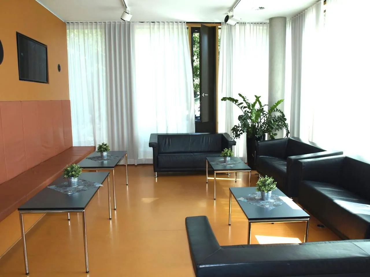 Hostel Jugendherberge Stuttgart Neckarpark