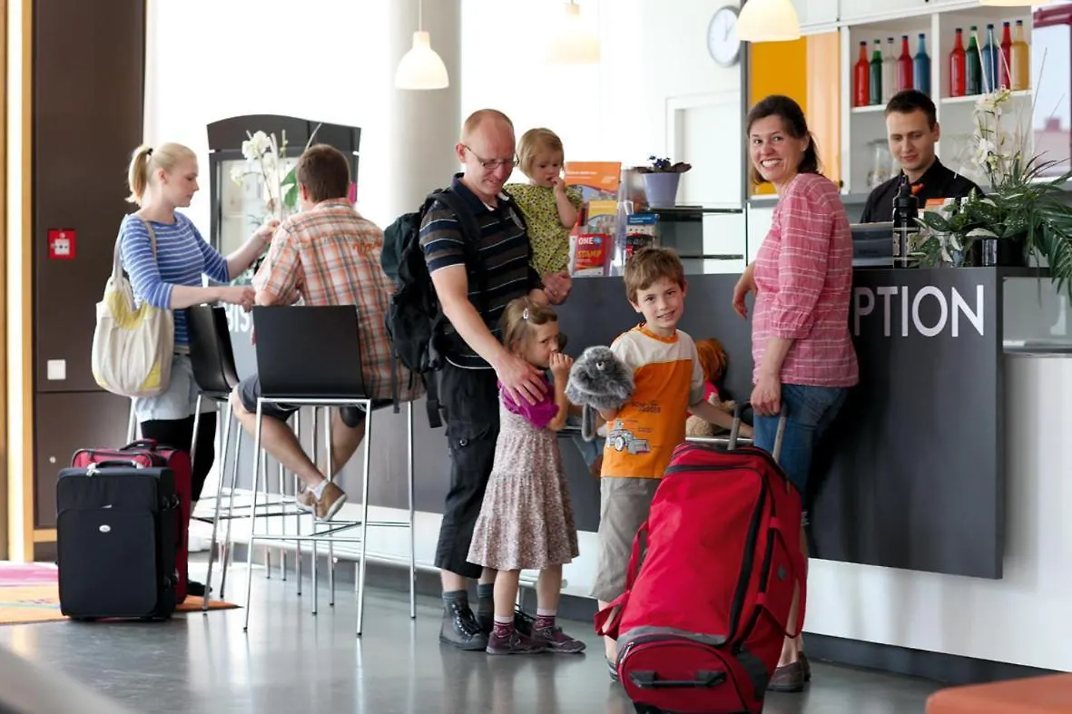Jugendherberge Stuttgart Neckarpark Hostel