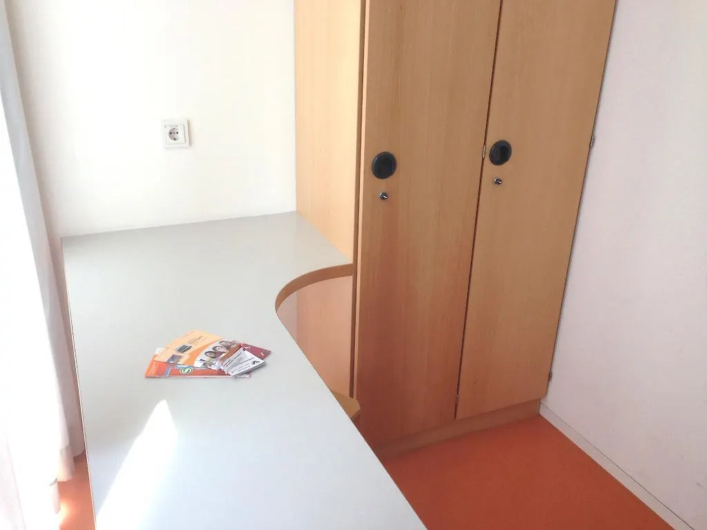 Hostel Jugendherberge Stuttgart Neckarpark